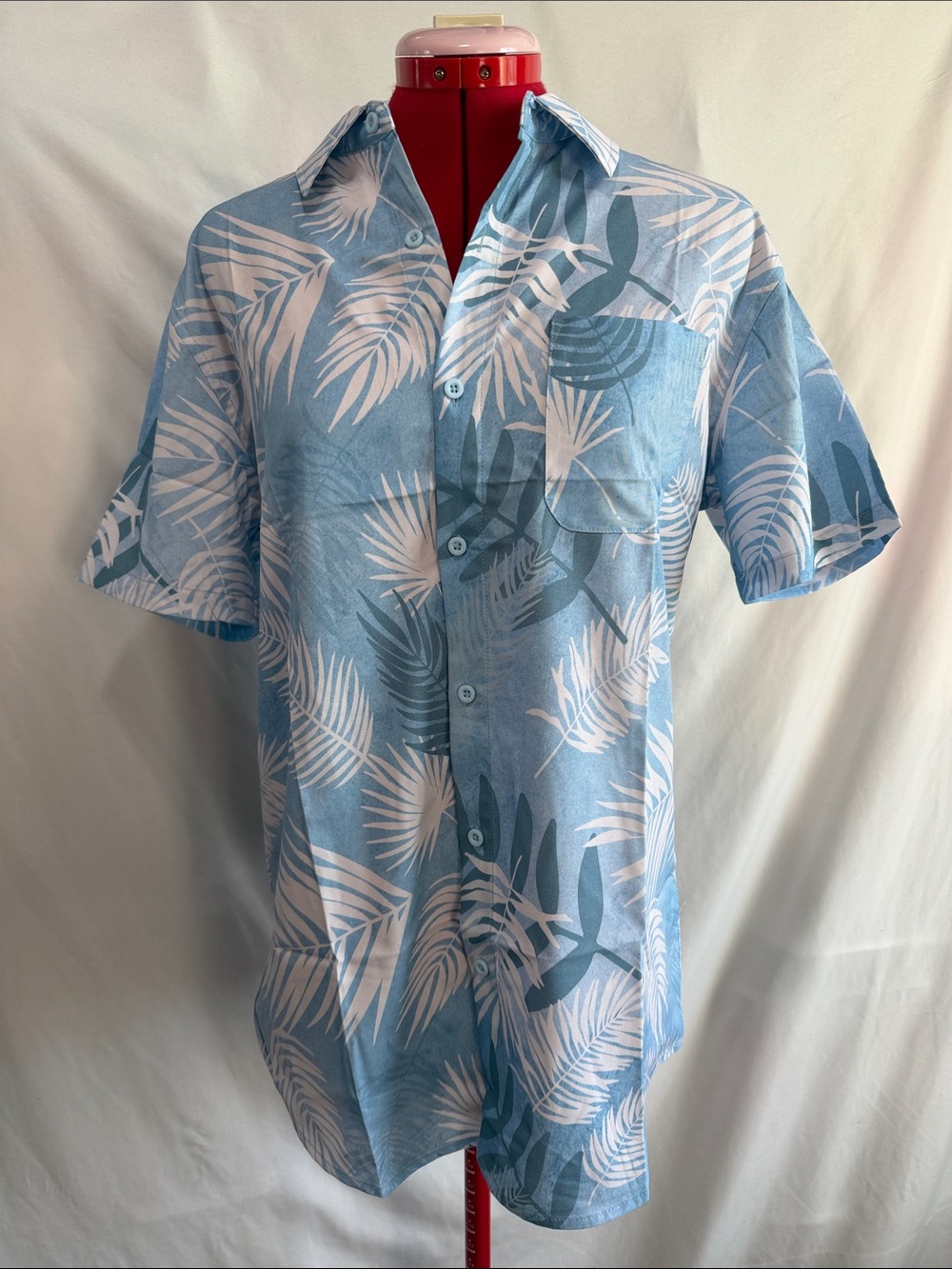 Men's Light Blue Tropical Print Short-Sleeve Button-Down Shirt